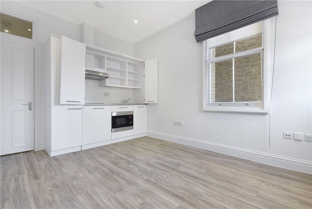 Property photo 2 of 12 Picture No. 06