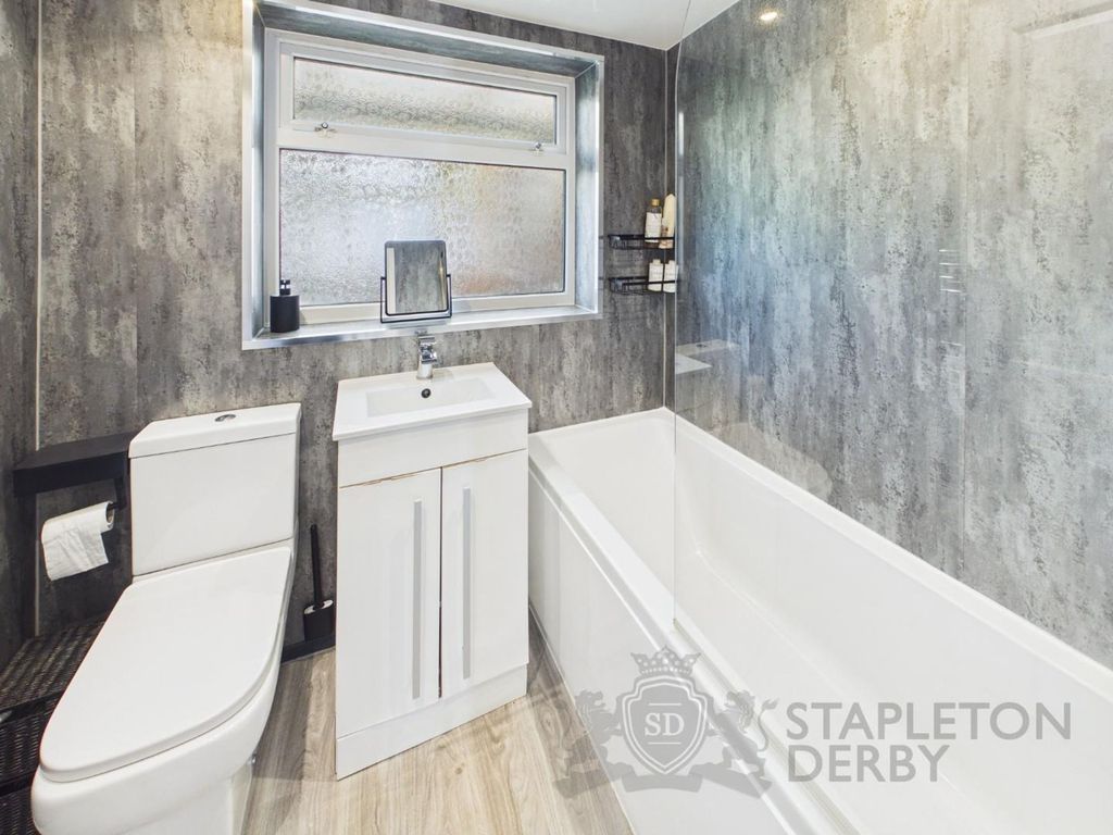 Property photo 3 of 16 Cam04720G0-Pr0212-Still004.Jpg