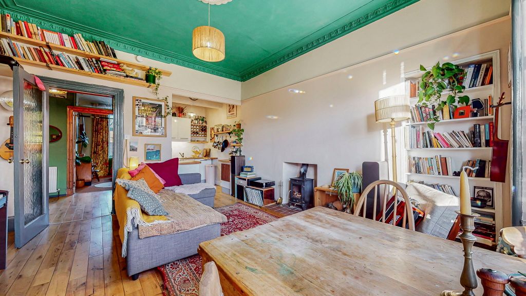 Property photo 3 of 25 21-Web-Or-Mls-56 Homelea Road Flat 1.1_37