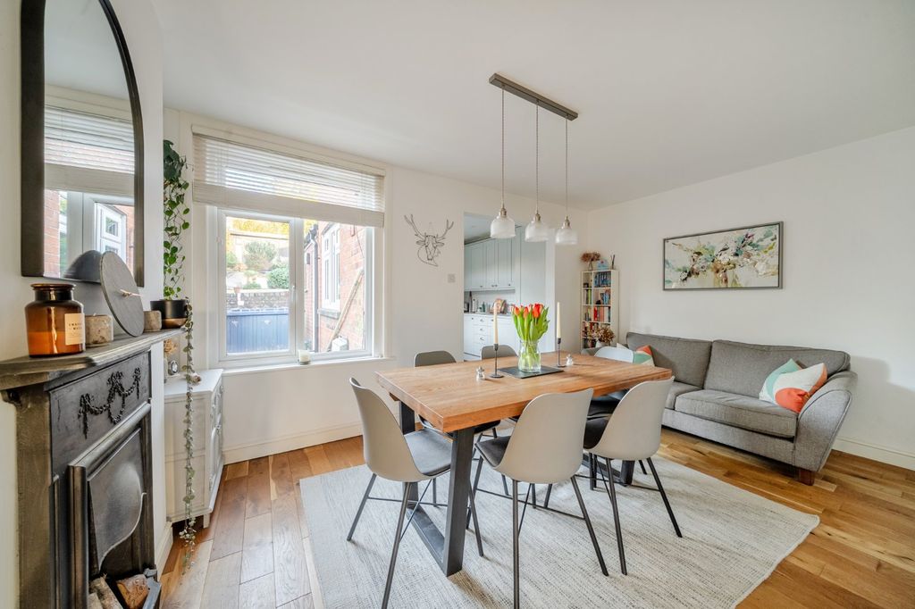 Property photo 3 of 18 Picture No. 06