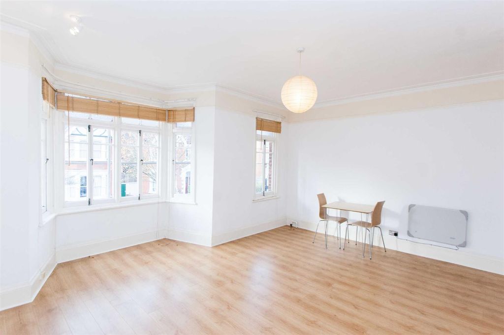 Property photo 1 of 3