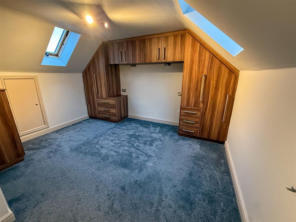 Property photo 2 of 12 Img_0944.Jpg