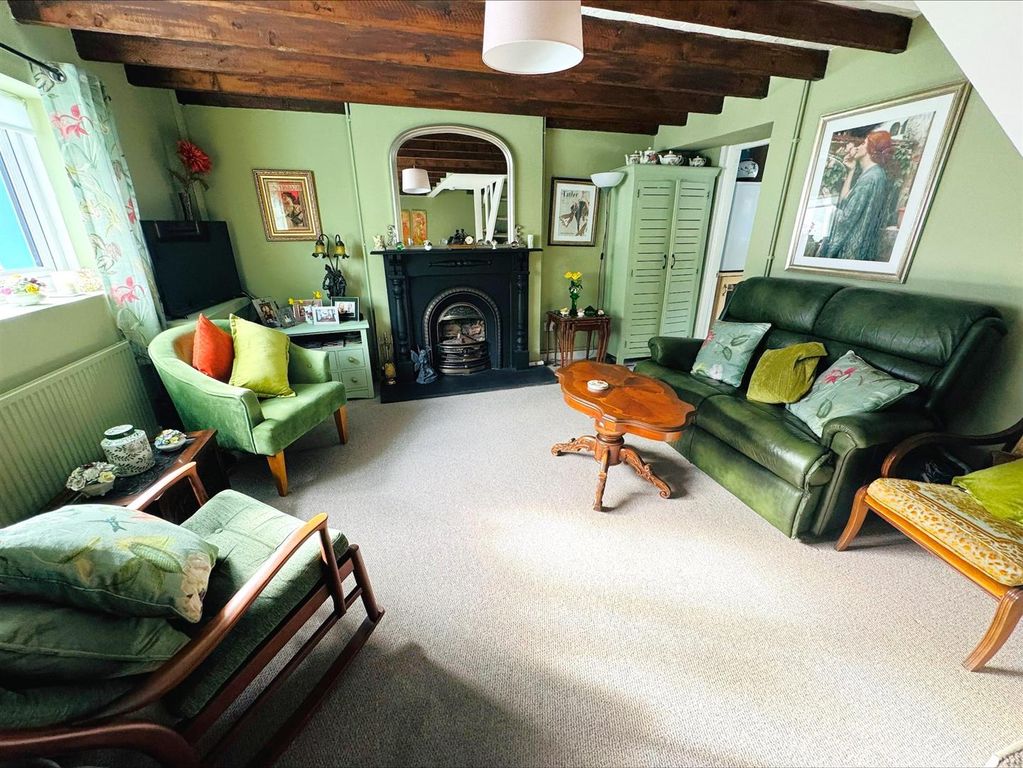 Property photo 2 of 23