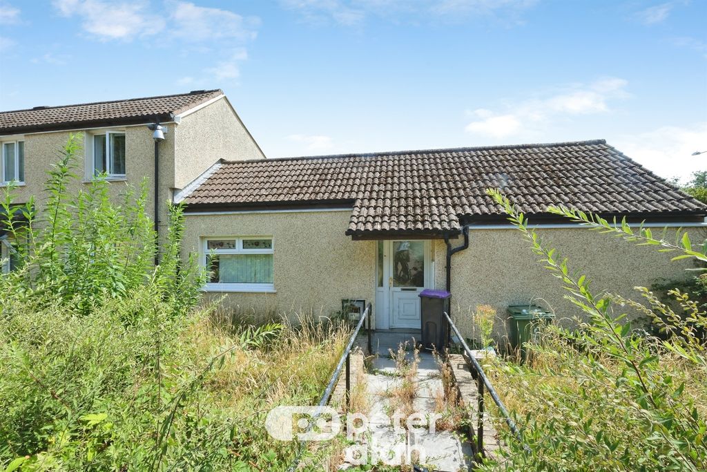 Property photo 1 of 28