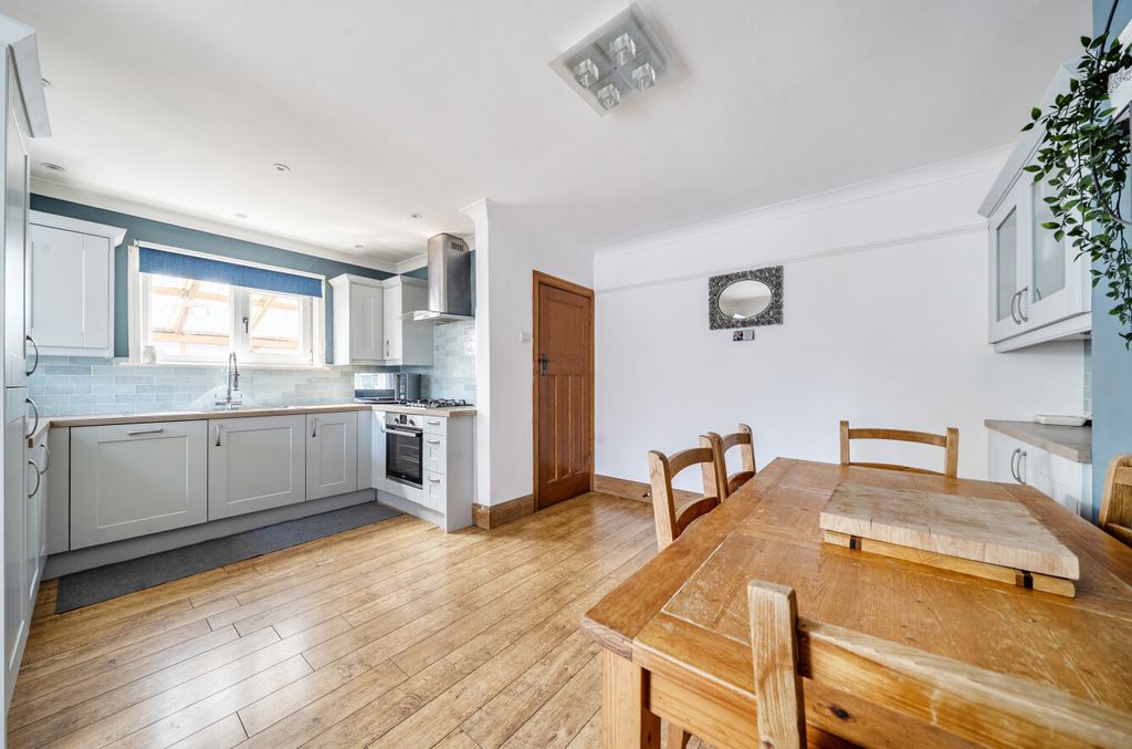 Property photo 3 of 12 1486056-9-6A47Ed4...