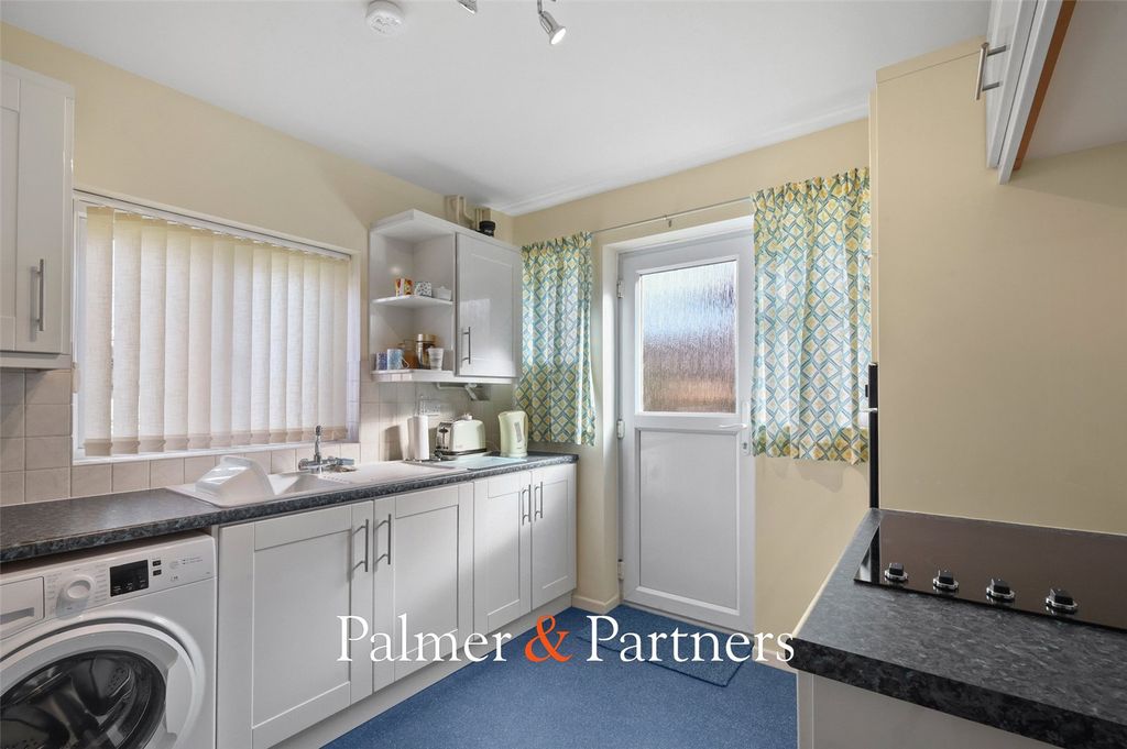 Property photo 2 of 16 Picture No. 08