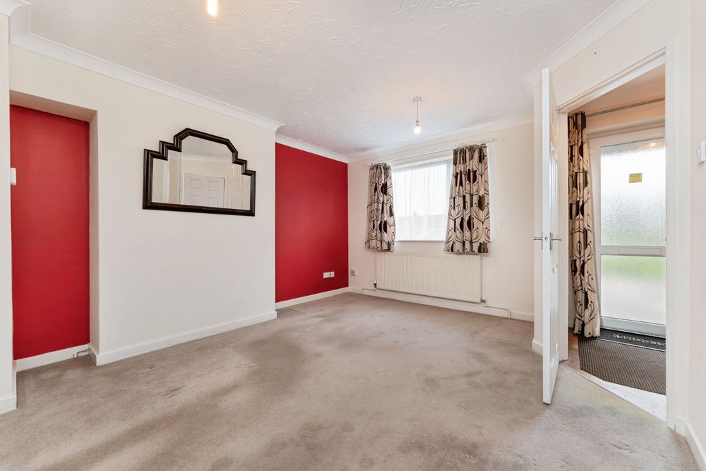 Property photo 3 of 20