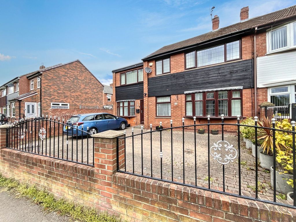 Property photo 1 of 35