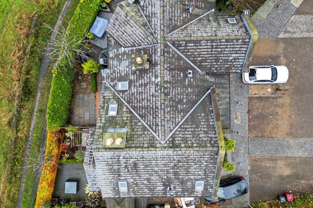 Property photo 3 of 33 4559246