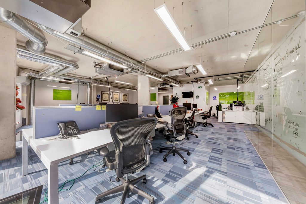 Property photo 3 of 10 3 Wenlock Street Ground Floor 2.Jpg