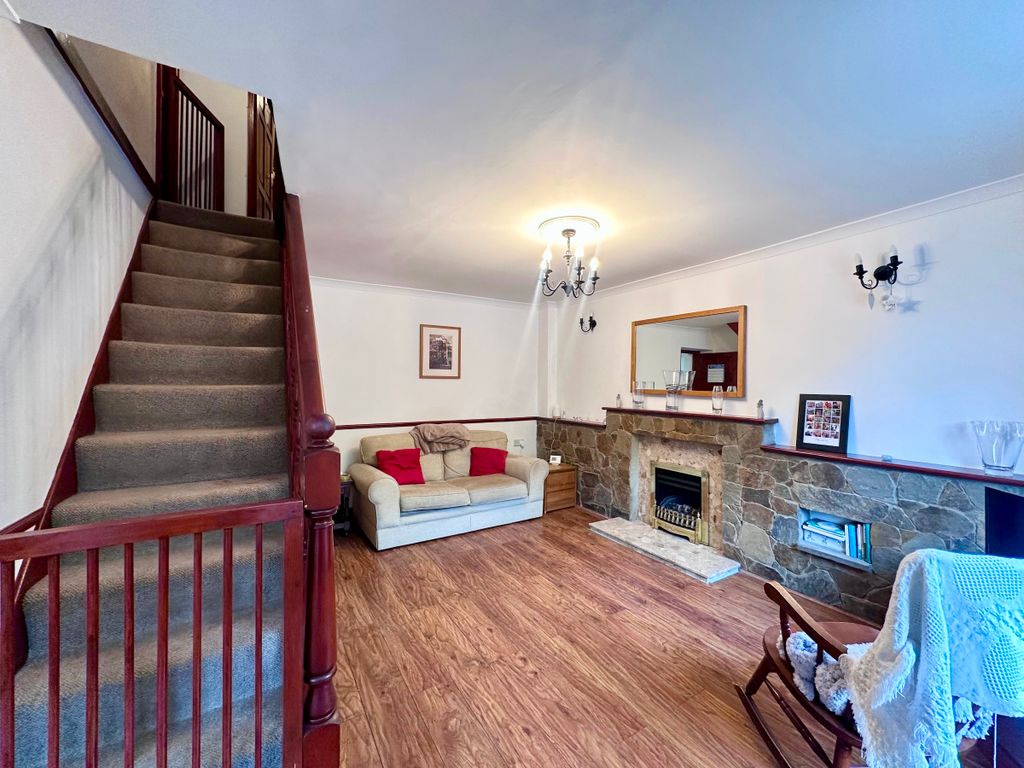 Property photo 3 of 29