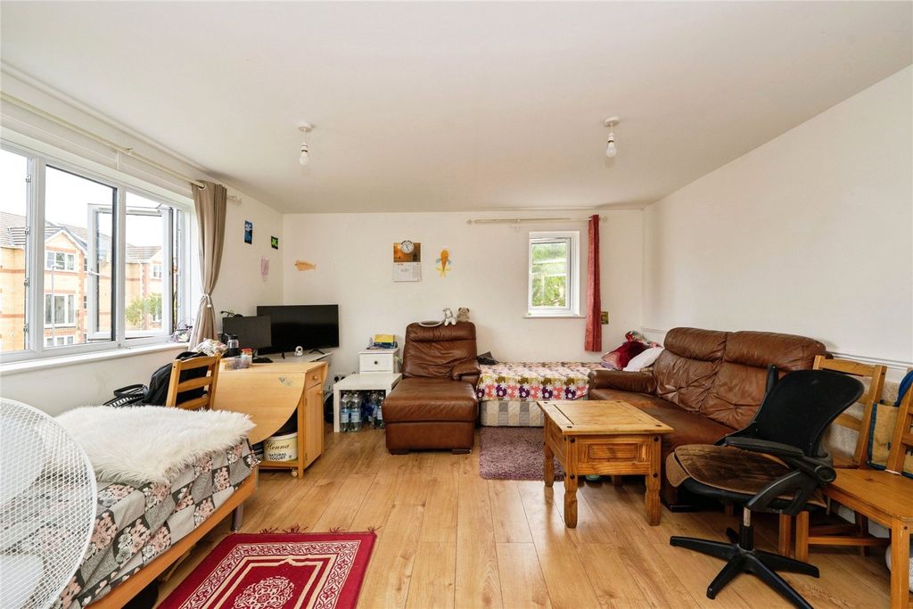 Property photo 2 of 12 Picture No. 08