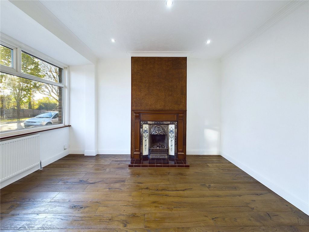 Property photo 3 of 20 Picture No. 06