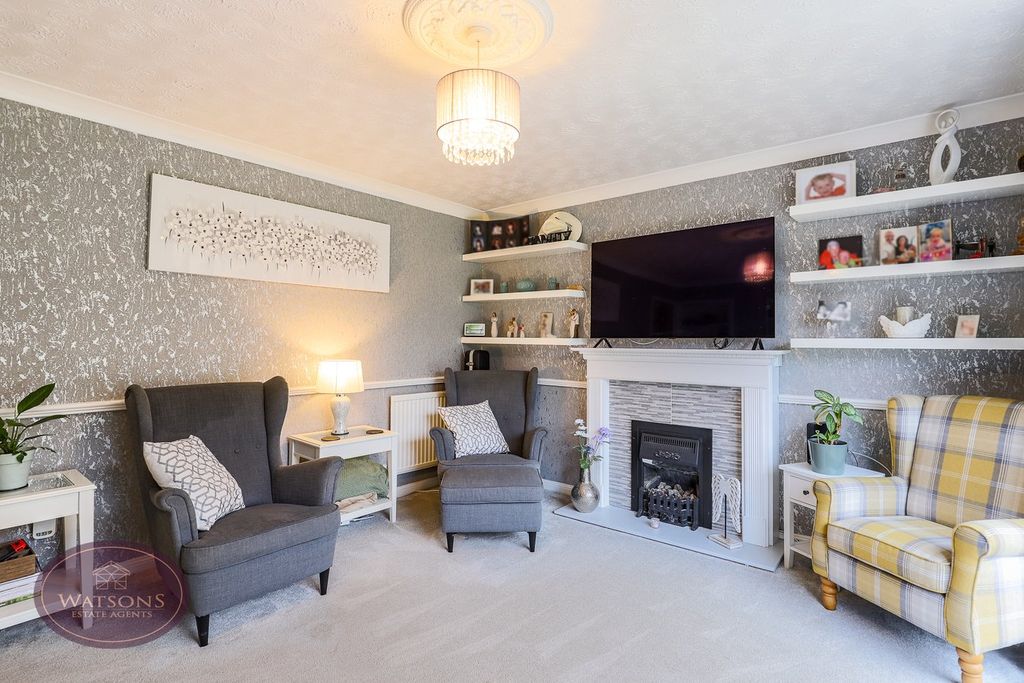 Property photo 3 of 28