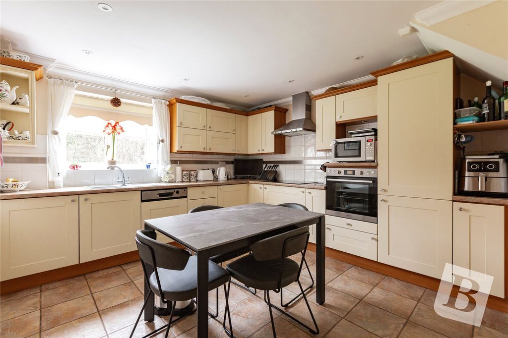 Property photo 3 of 13 Picture No. 21