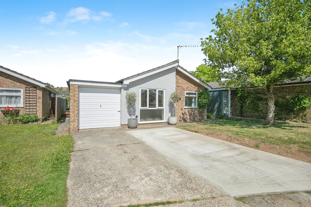 Property photo 1 of 16