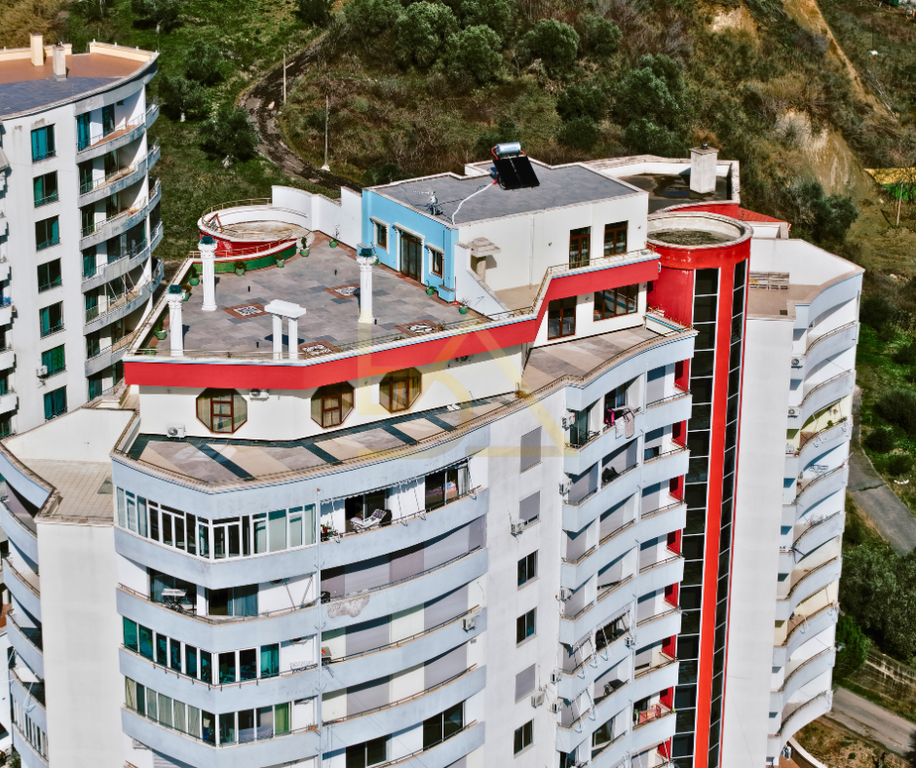 Property photo 3 of 21