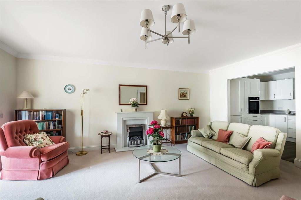 Property photo 3 of 14 2-Reeves-House-18.Jpg