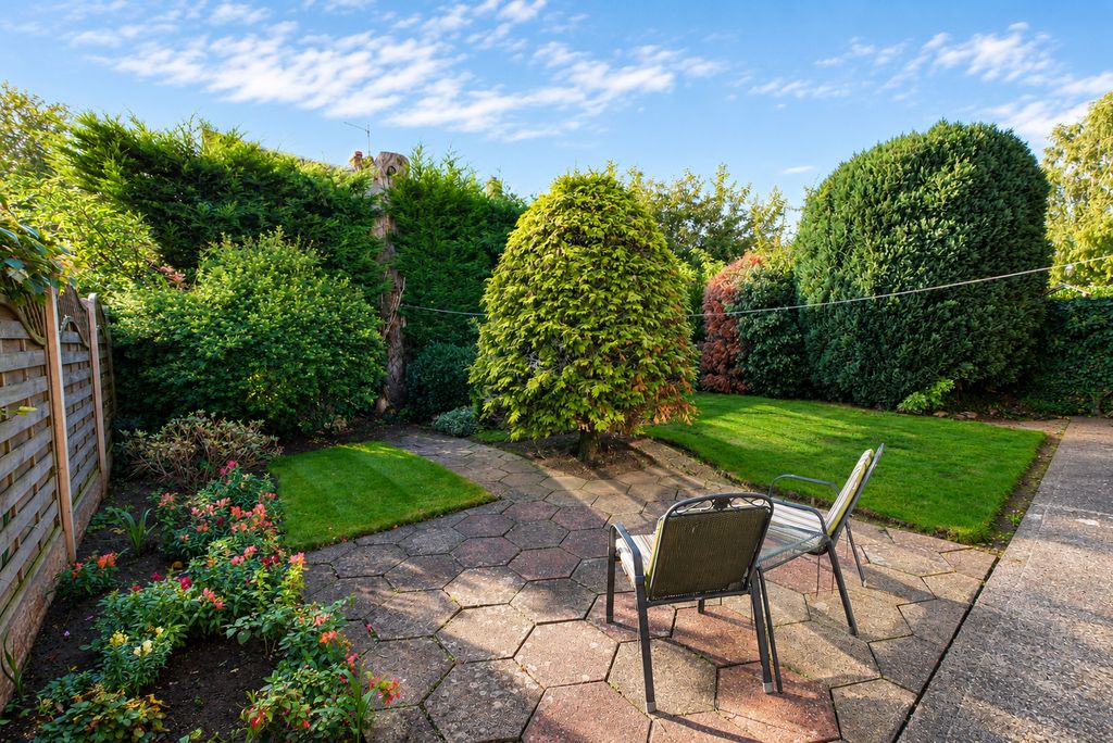 Property photo 2 of 21 20
