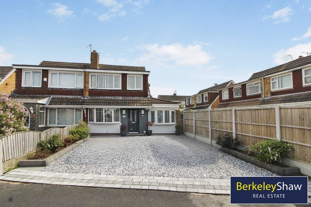 Property photo 1 of 17 External