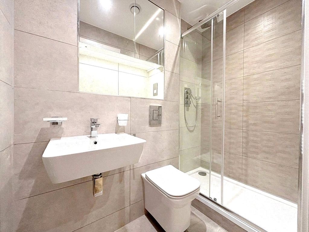 Property photo 3 of 7 Picture No. 06