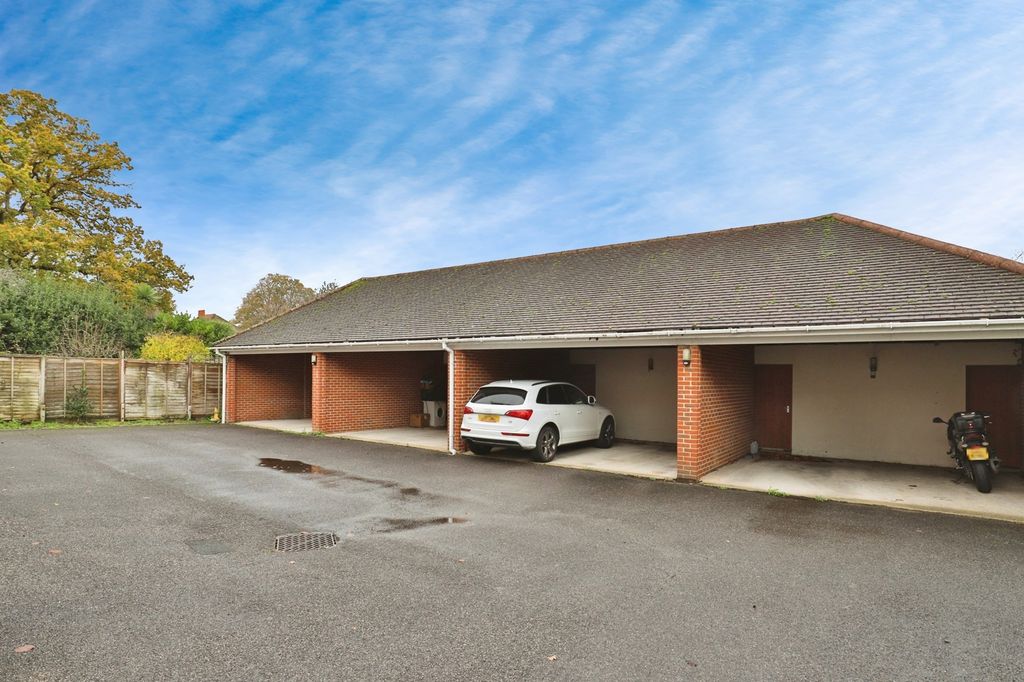 Property photo 2 of 14 Rear