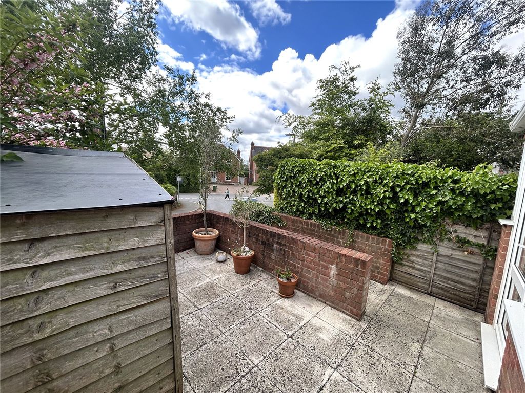 Property photo 2 of 9 Picture No. 08
