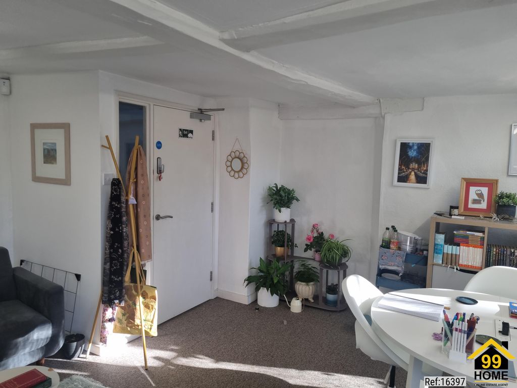 Property photo 1 of 3 Photo 0