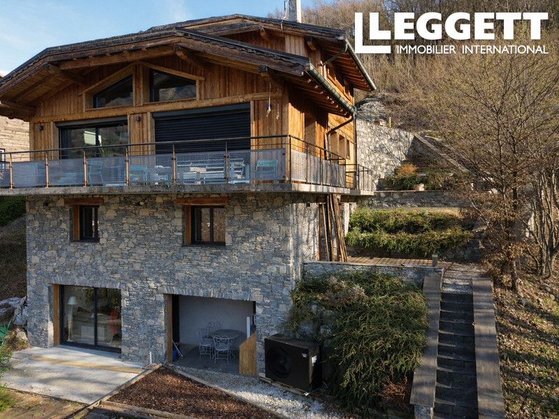 Property photo 2 of 10