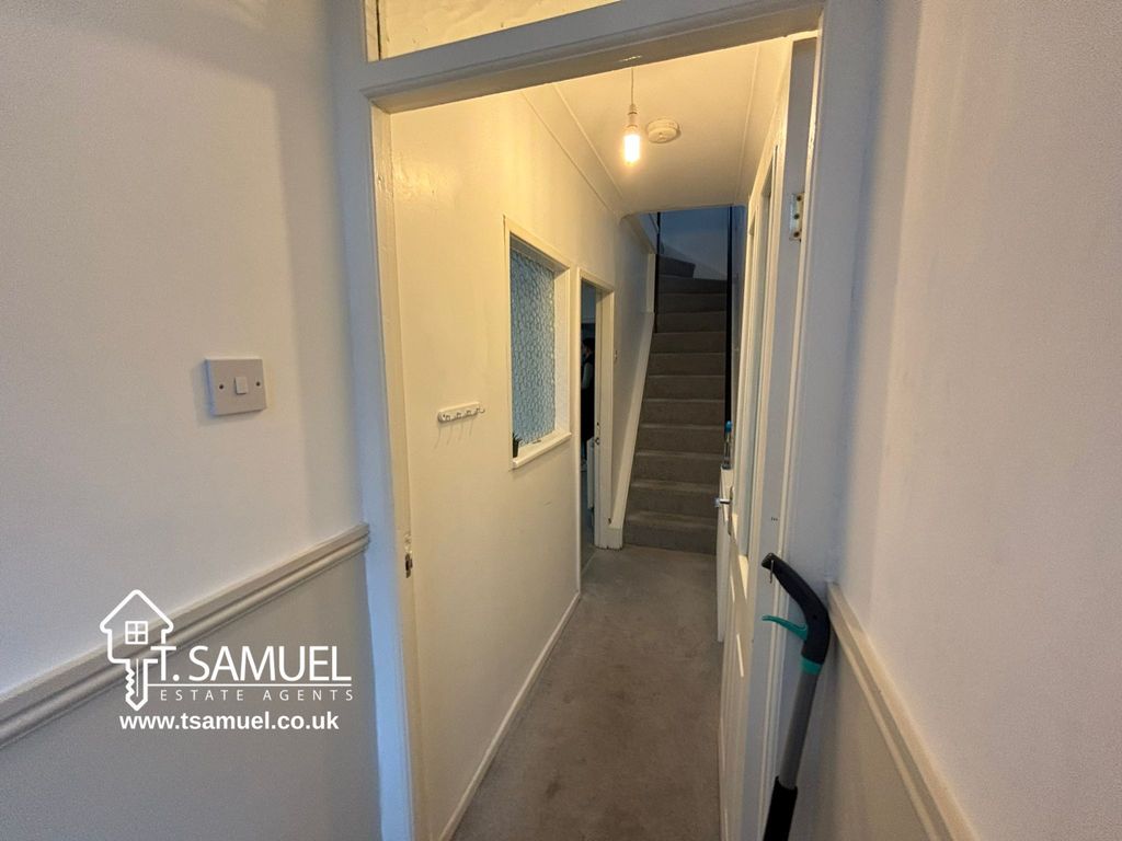 Property photo 2 of 20 Photo 2