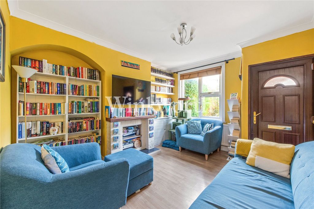 Property photo 2 of 8 Picture No. 19