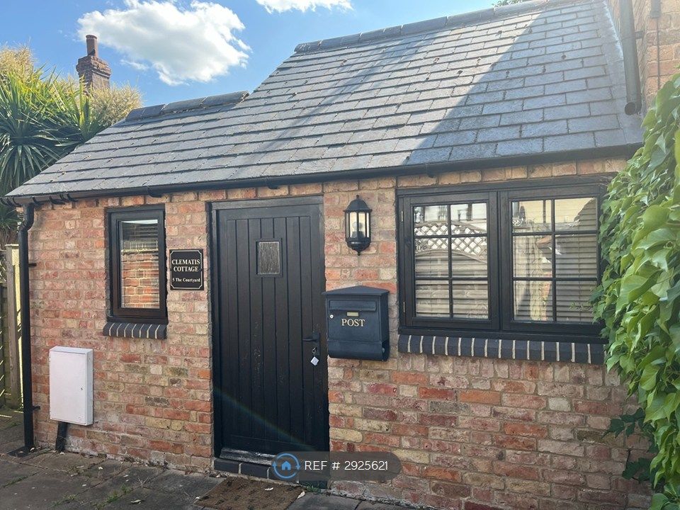 Property photo 1 of 10 Cottage Front Door