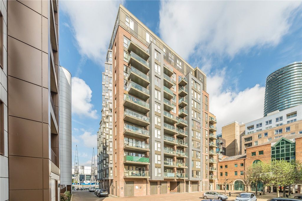 Property photo 2 of 3 External