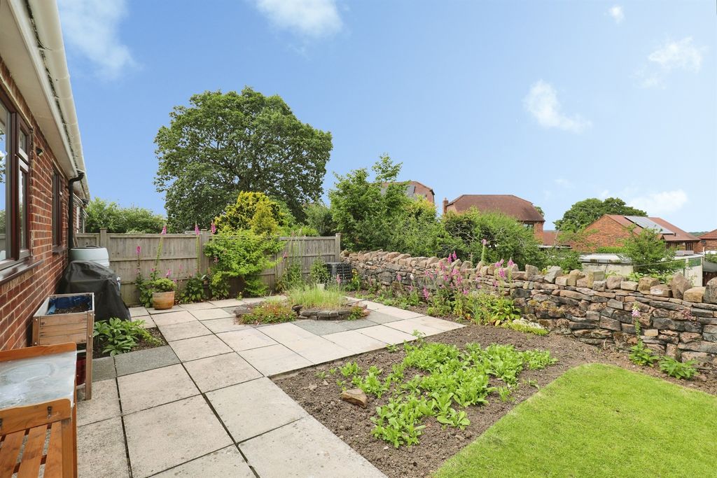Property photo 3 of 11