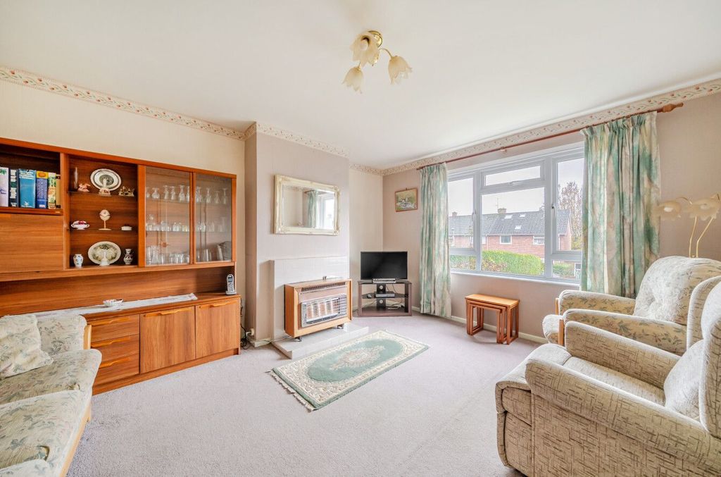 Property photo 3 of 12