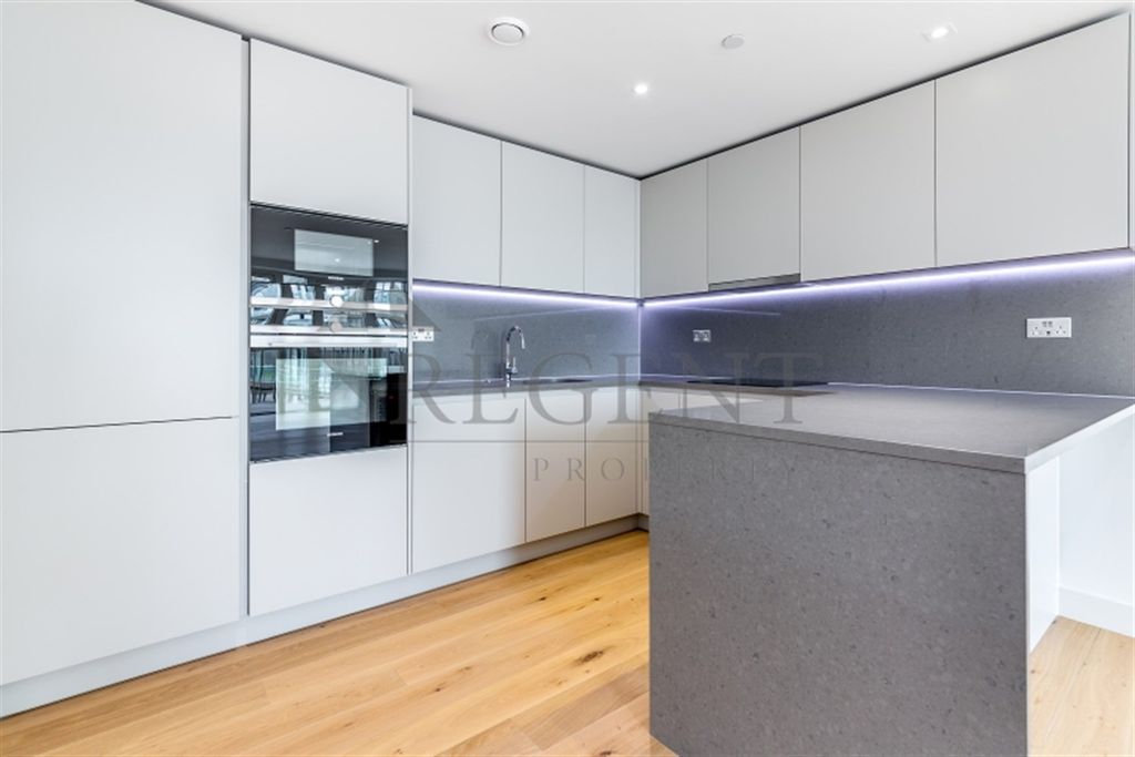 Property photo 2 of 7 Kitchen