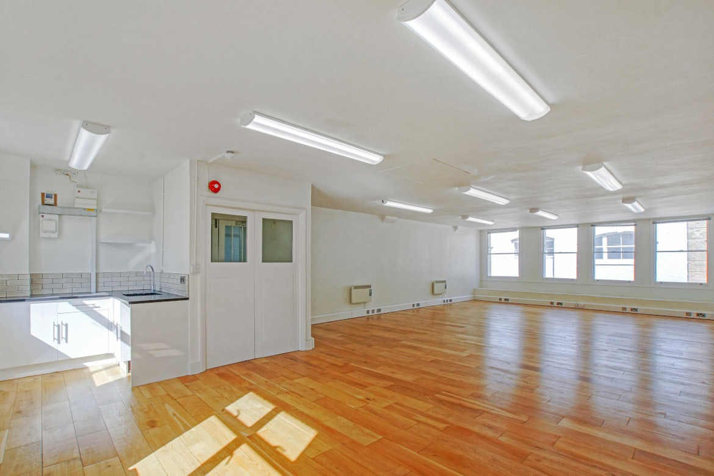 Property photo 3 of 5