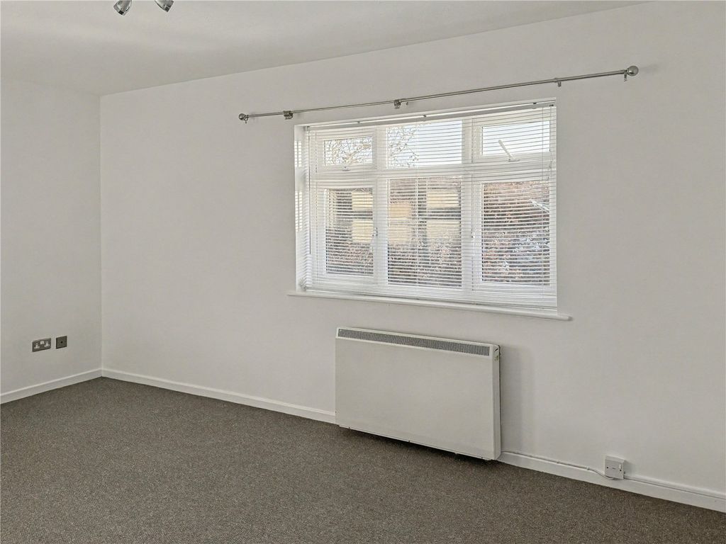 Property photo 3 of 11 Picture No. 04