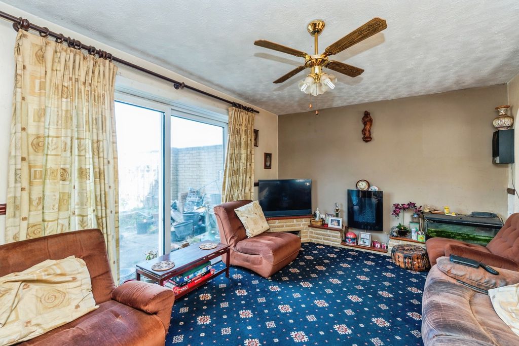 Property photo 2 of 20 Pbox-Img.Jpg