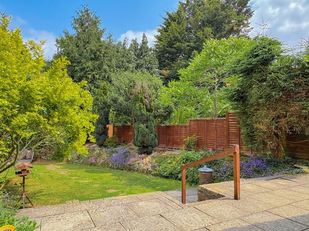Property photo 2 of 14 4207123