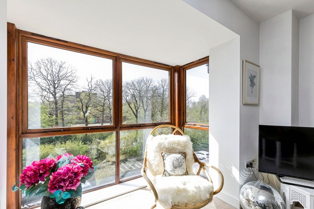 Property photo 3 of 13 Pbox-Img.Jpg