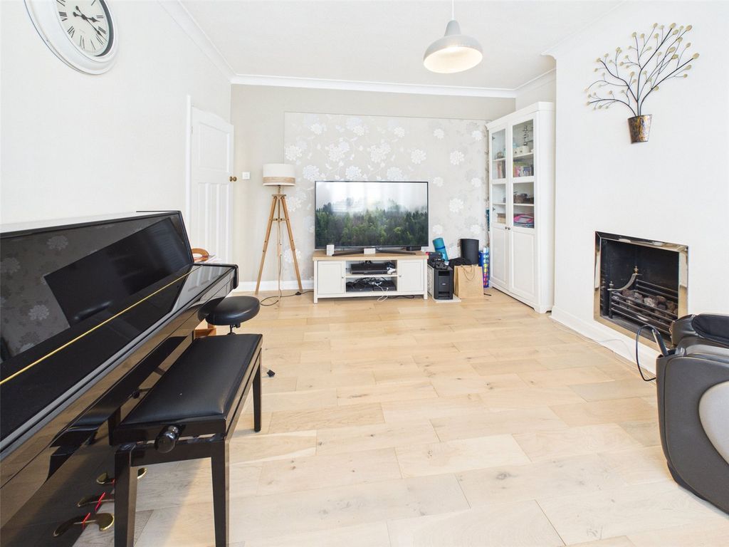 Property photo 3 of 23 Picture No. 03