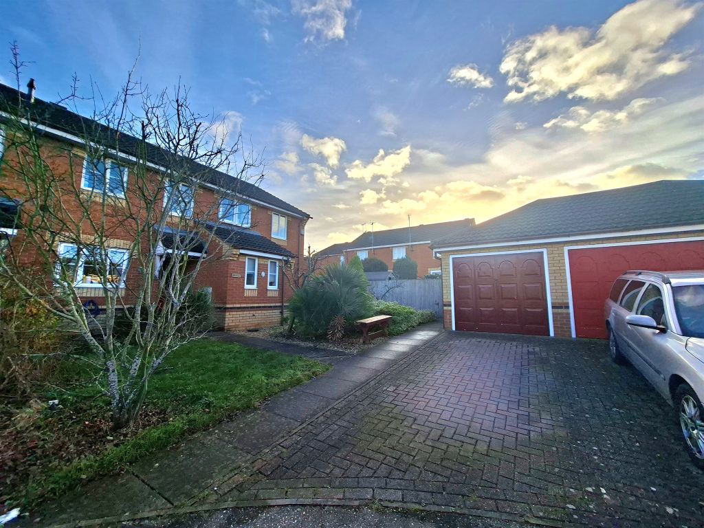 Property photo 3 of 5