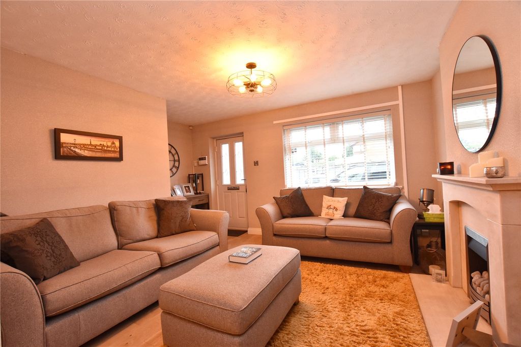 Property photo 3 of 27 Picture No. 53