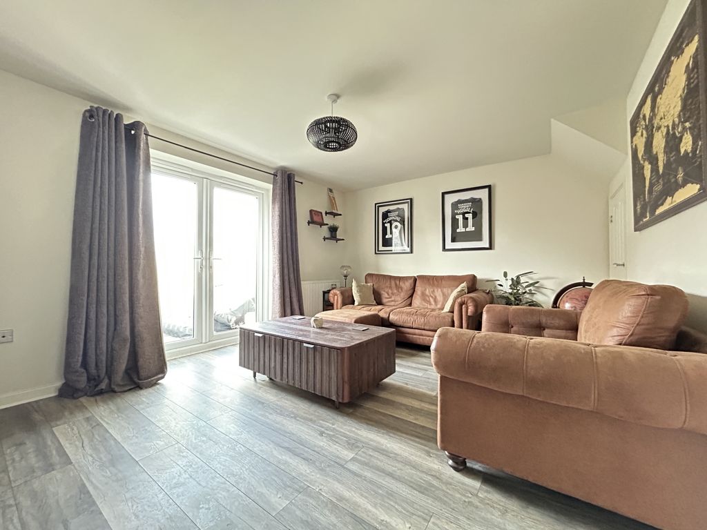 Property photo 3 of 16 Img_5606