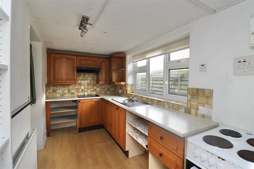Property photo 3 of 15