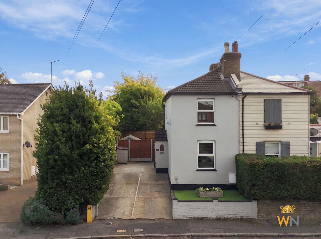 Property photo 1 of 18
