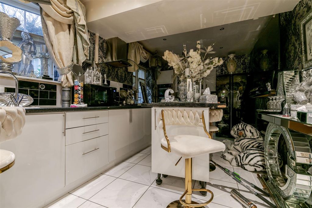 Property photo 2 of 13 Dsc00307 Copy.Jpg