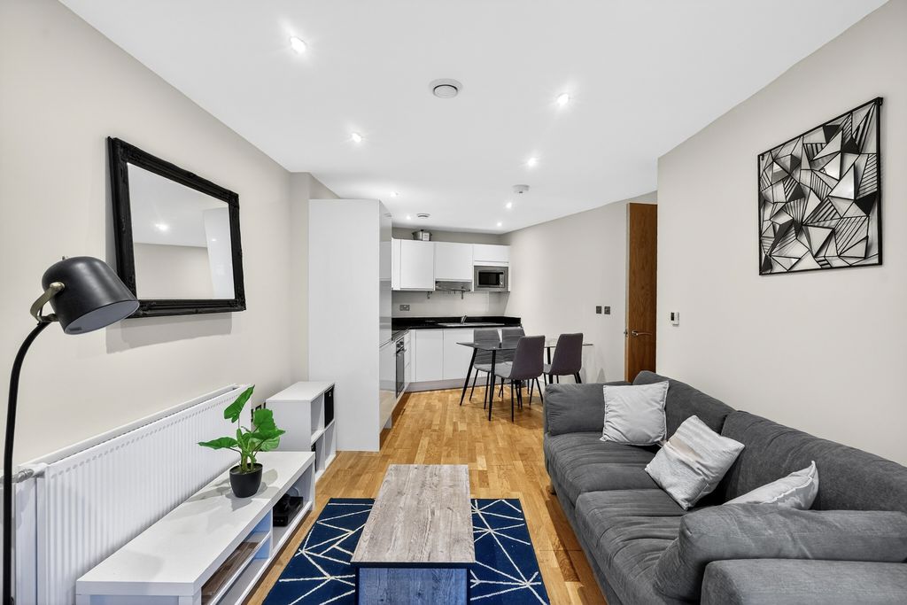 Property photo 2 of 18 Open Plan Living