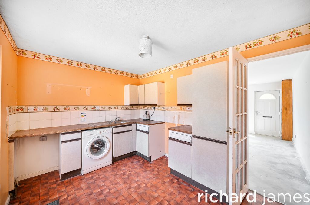 Property photo 3 of 13 5E488Fcbec624ba08E587Cae1583d2E3